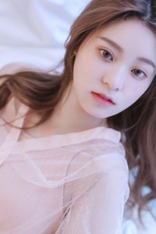 初女模被破流血视频